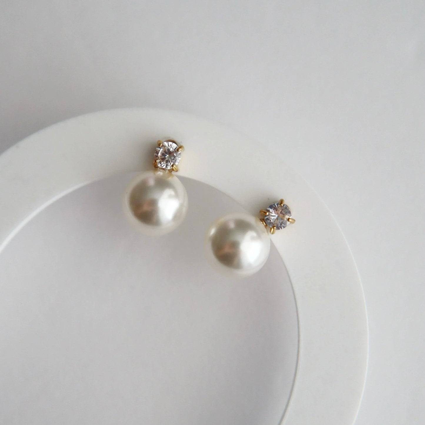 Kelly Pearl Studs