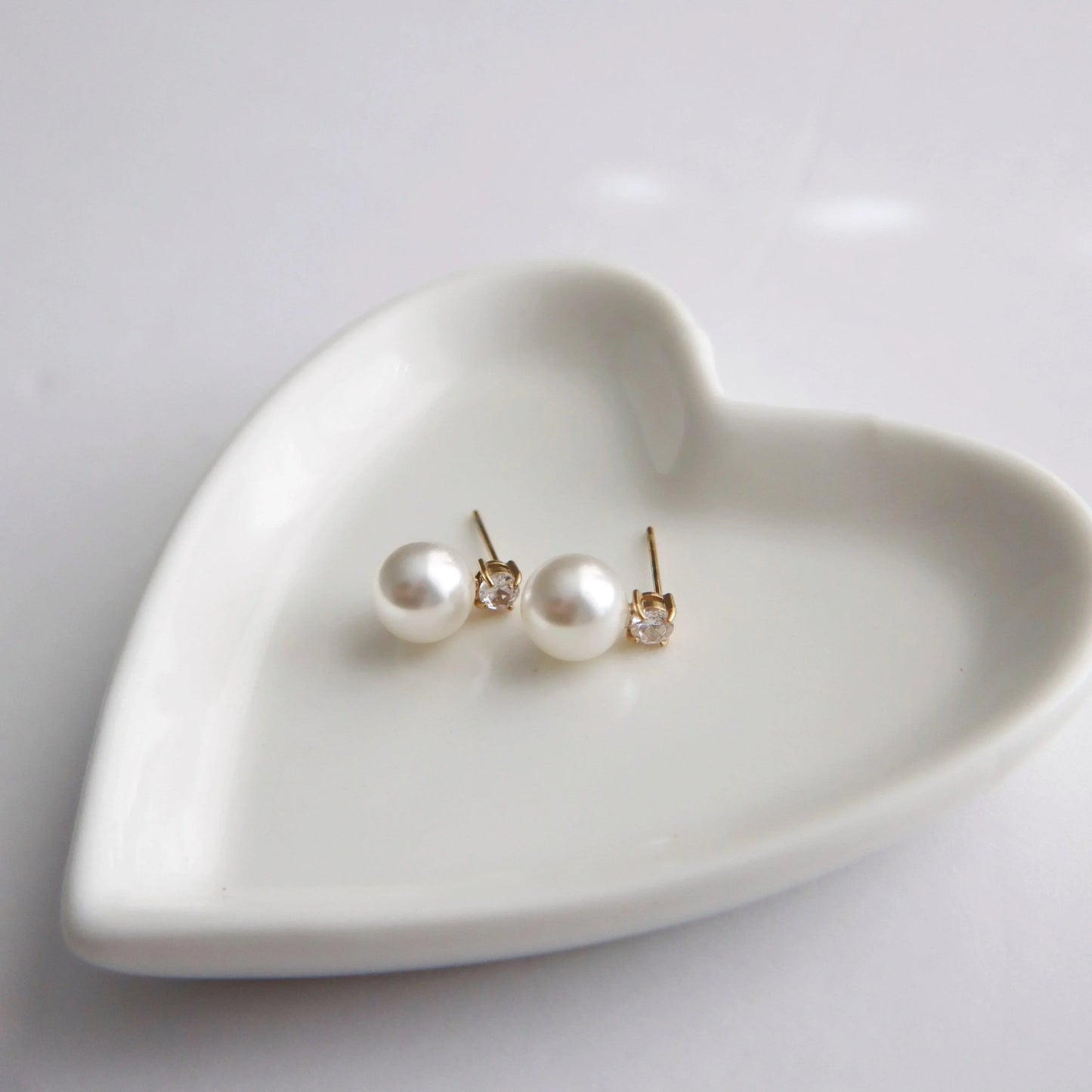 Kelly Pearl Studs