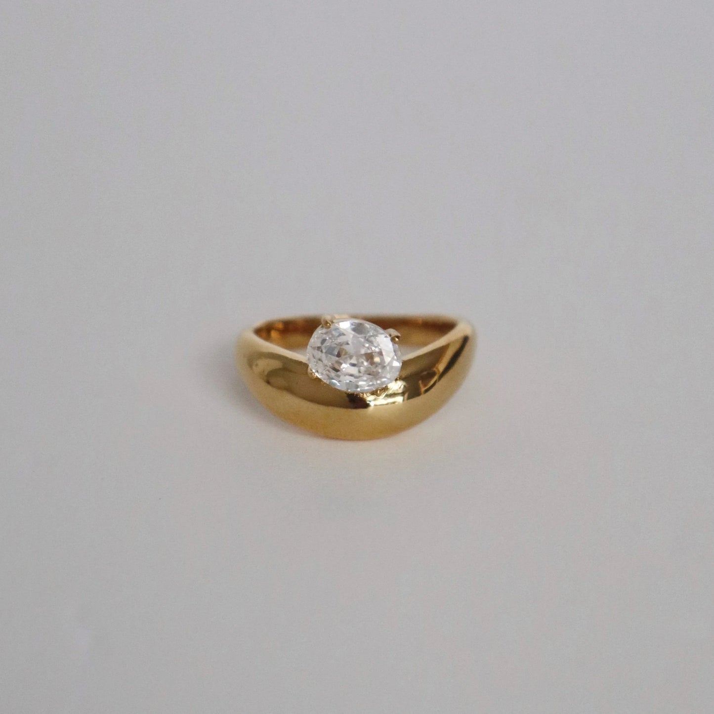 Noelle Curve Ring