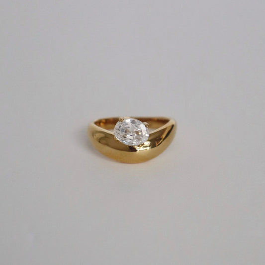 Noelle Curve Ring