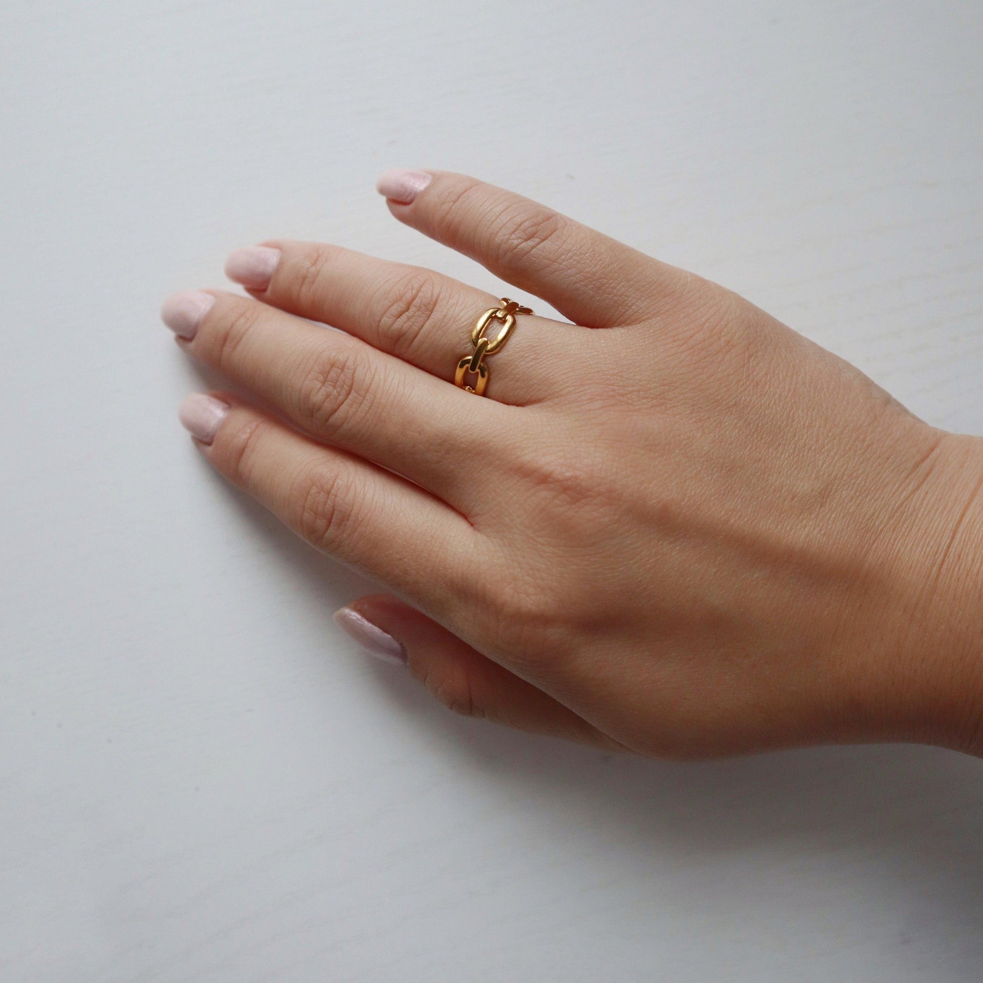 Chain Link Ring | Adjustable Ring - JESSA JEWELRY | GOLD JEWELRY; dainty, affordable gold everyday jewelry. Tarnish free, water-resistant, hypoallergenic. Jewelry for everyday wear