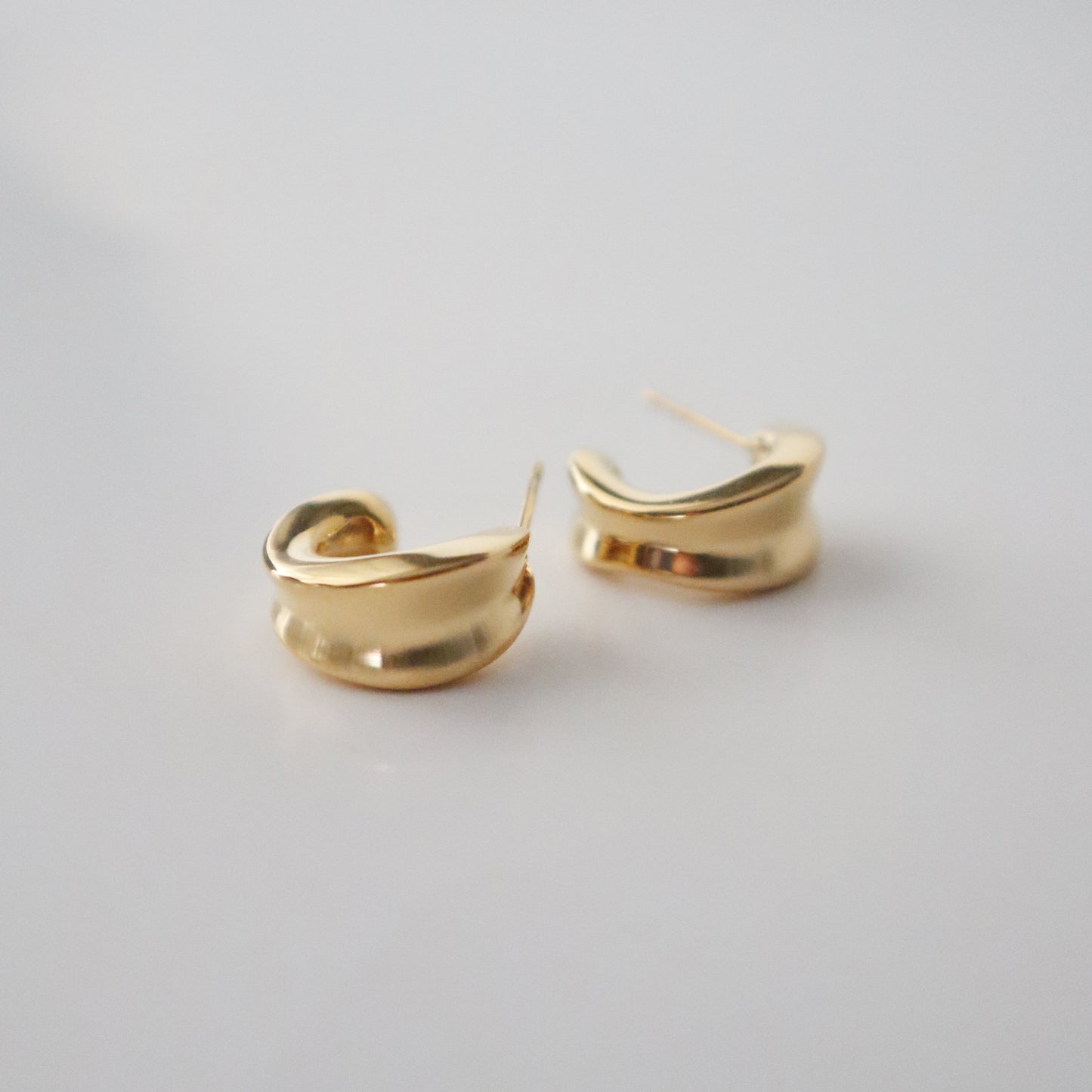 Sylvie Hoops | Everyday Hoop Earrings