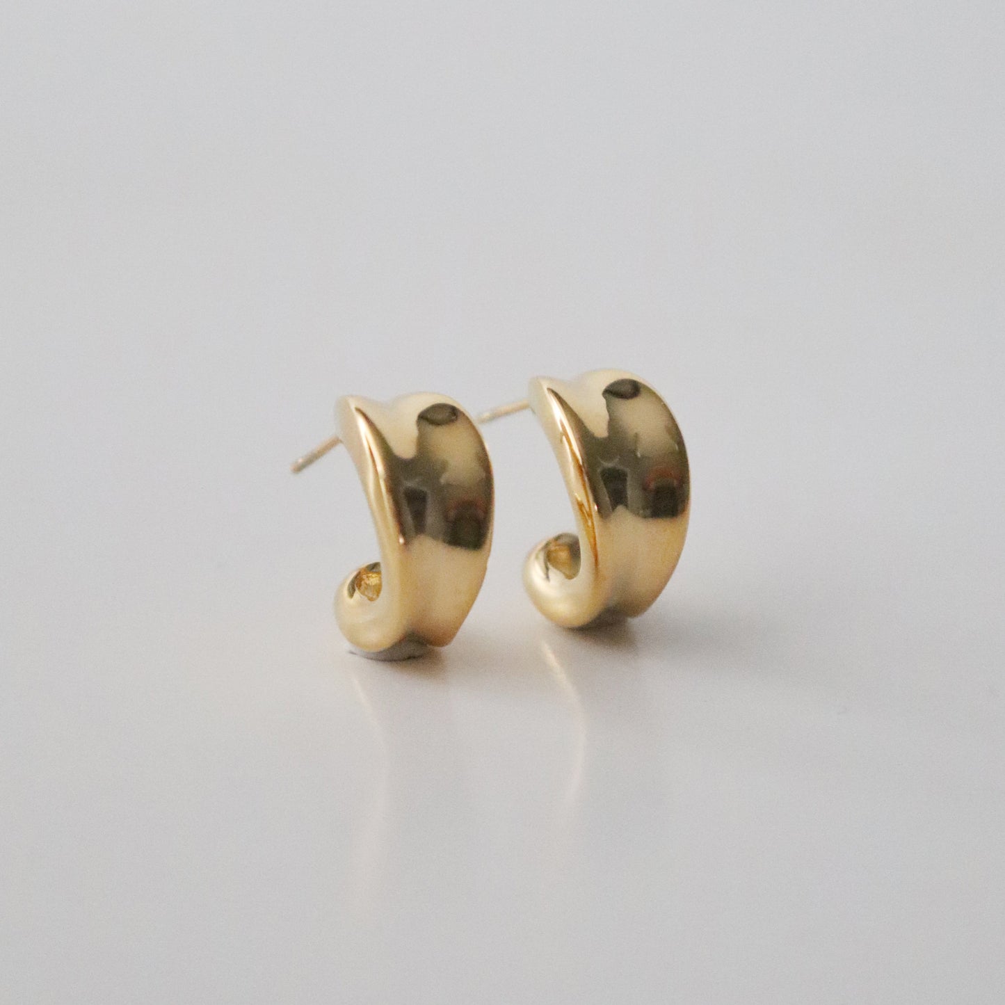 Sylvie Hoops | Everyday Hoop Earrings