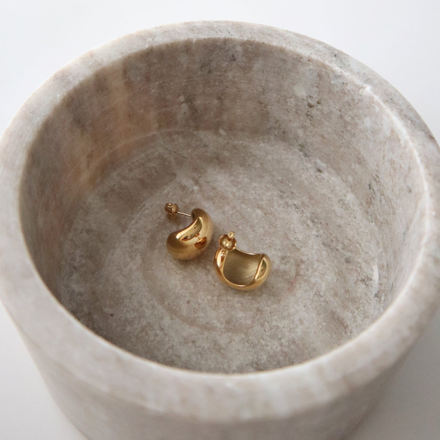 Chloe Hoop Earrings | Chunky Hoop