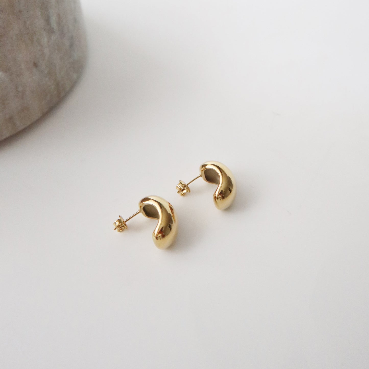 Chloe Hoop Earrings | Chunky Hoop