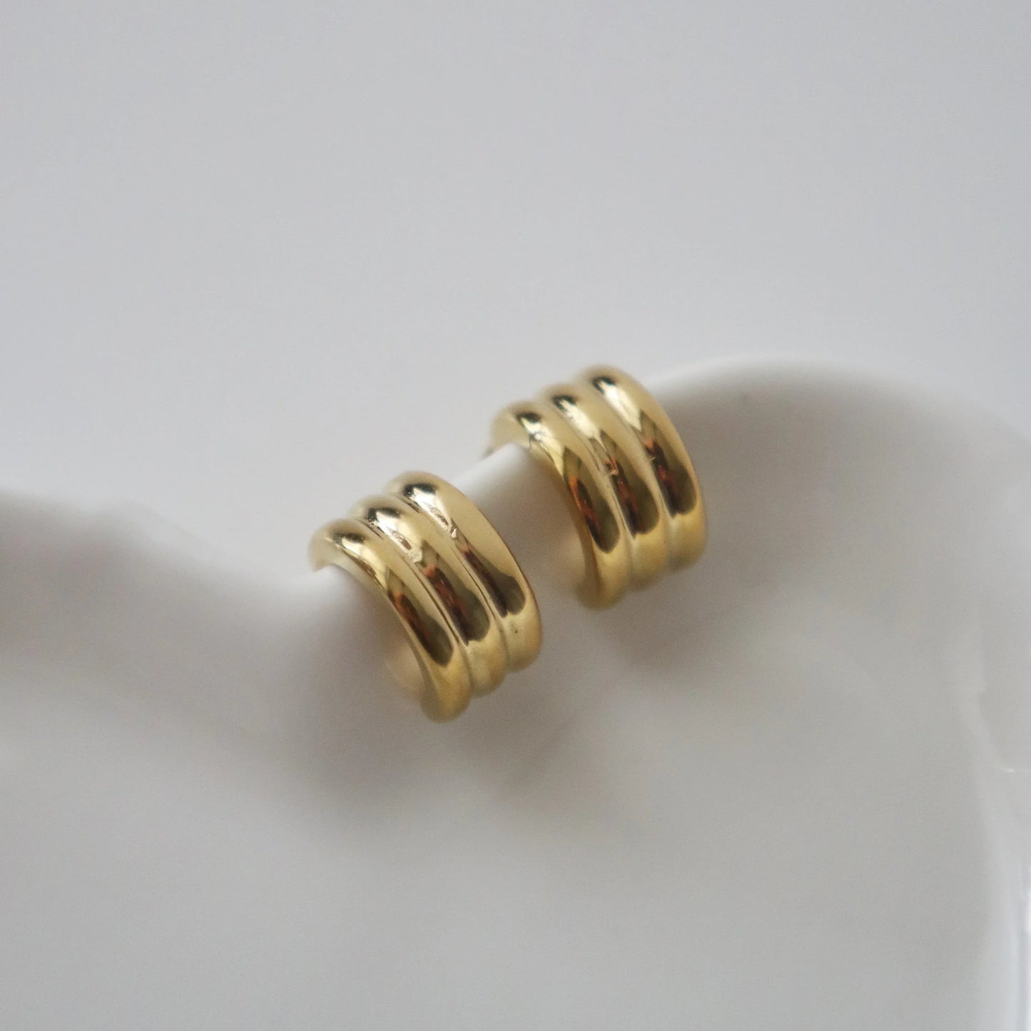 Connie Hoops | Lightweight Everyday Gold Hoops