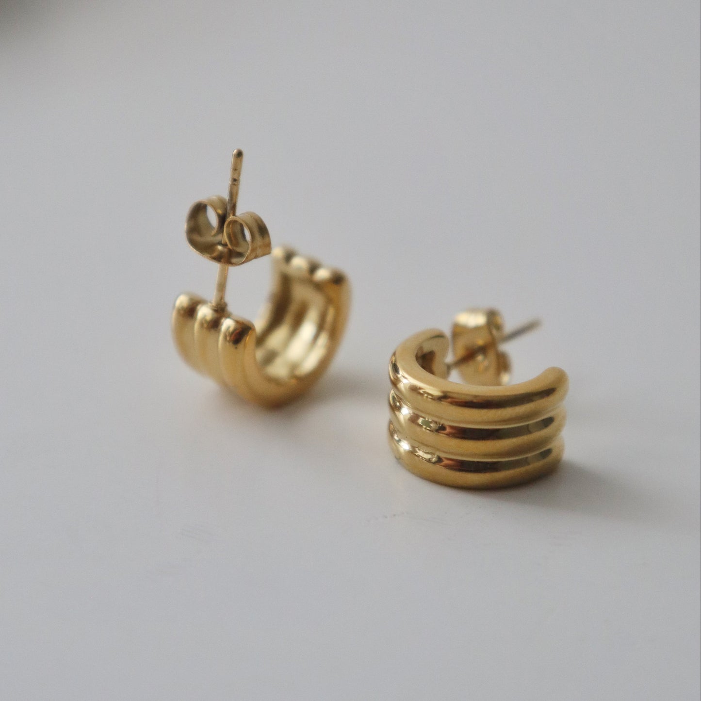 Connie Hoops | Lightweight Everyday Gold Hoops