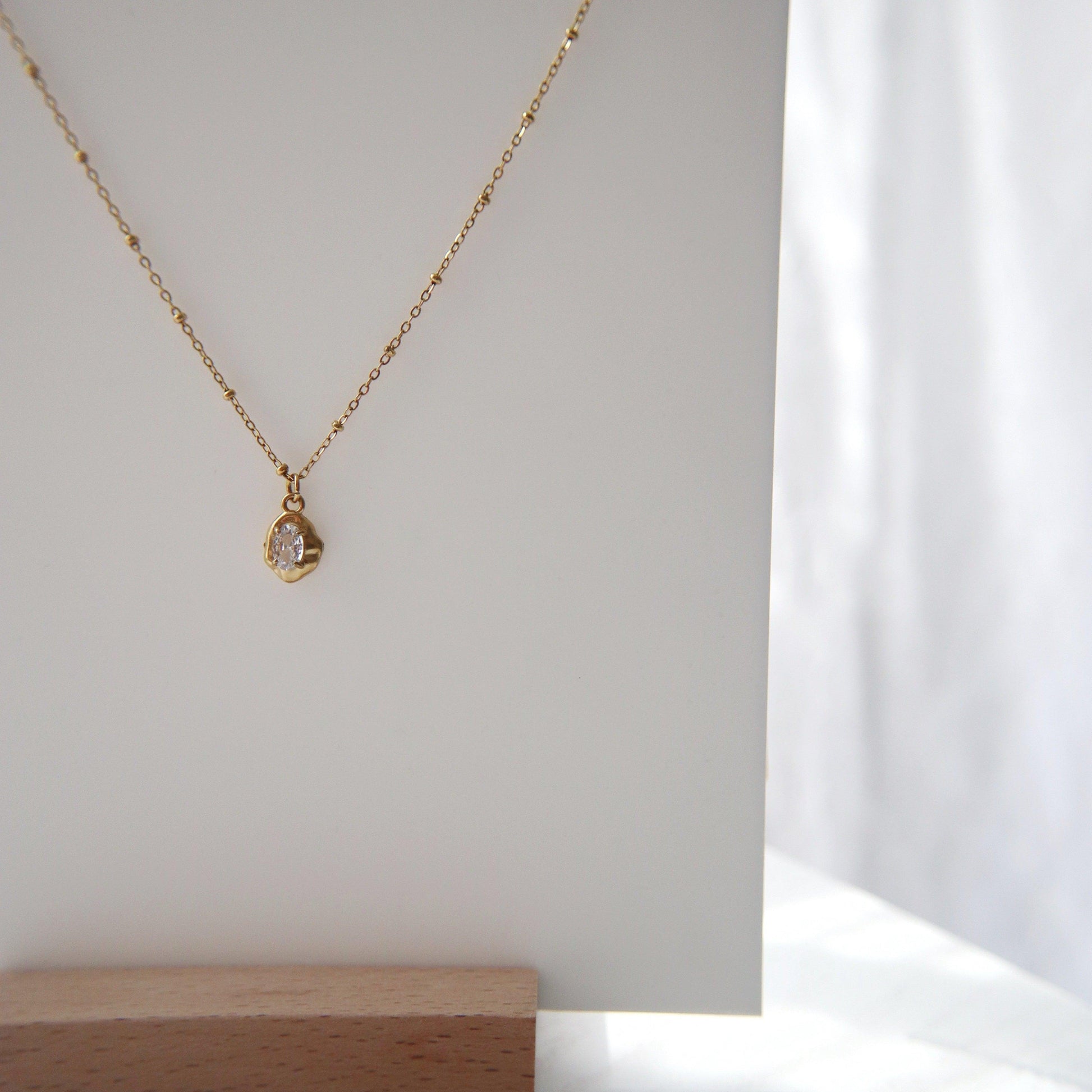 Raina Pebble Necklace | Pendant Necklace - JESSA JEWELRY | GOLD JEWELRY; dainty, affordable gold everyday jewelry. Tarnish free, water-resistant, hypoallergenic. Jewelry for everyday wear