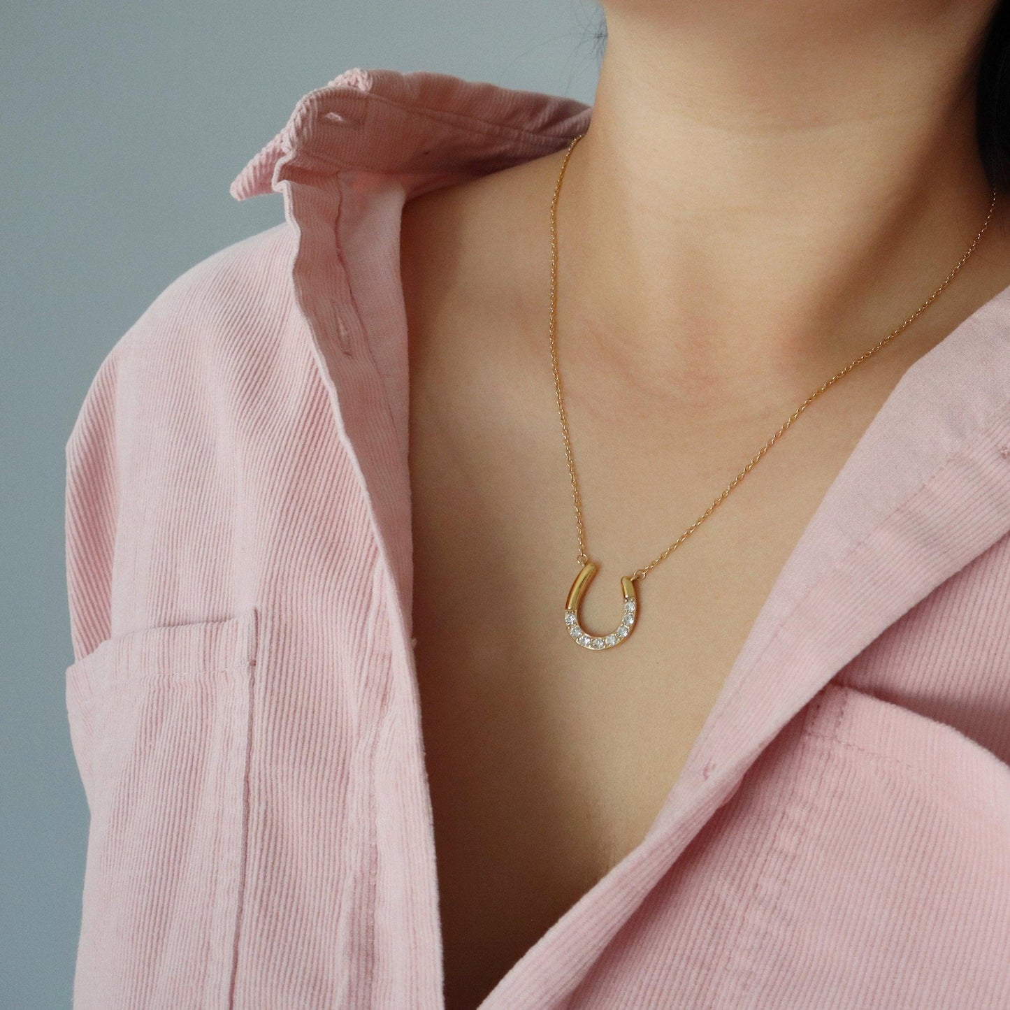 Horseshoe Necklace | Pendant Necklace - JESSA JEWELRY | GOLD JEWELRY; dainty, affordable gold everyday jewelry. Tarnish free, water-resistant, hypoallergenic. Jewelry for everyday wear