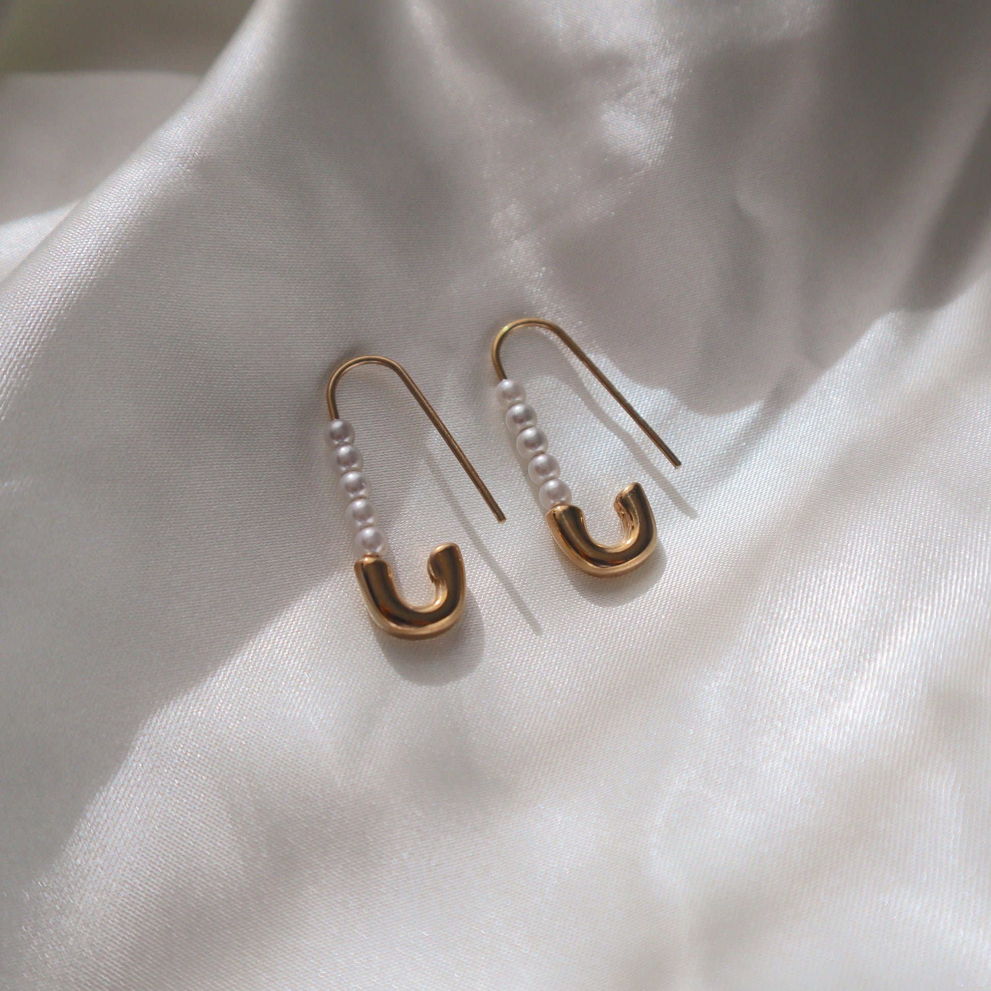 Safety Pin Earrings - JESSA JEWELRY | GOLD JEWELRY; dainty, affordable gold everyday jewelry. Tarnish free, water-resistant, hypoallergenic. Jewelry for everyday wear