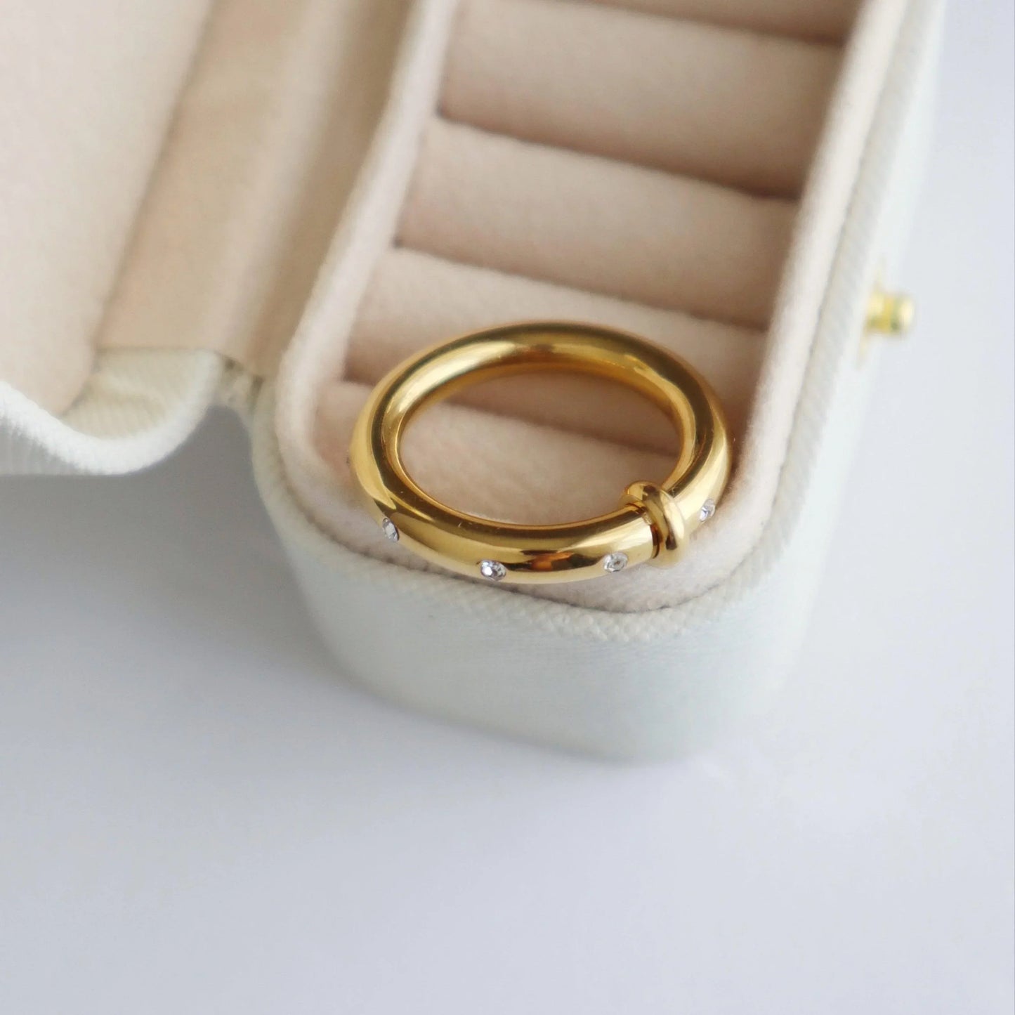 Ana Ring | Everyday Gold Ring