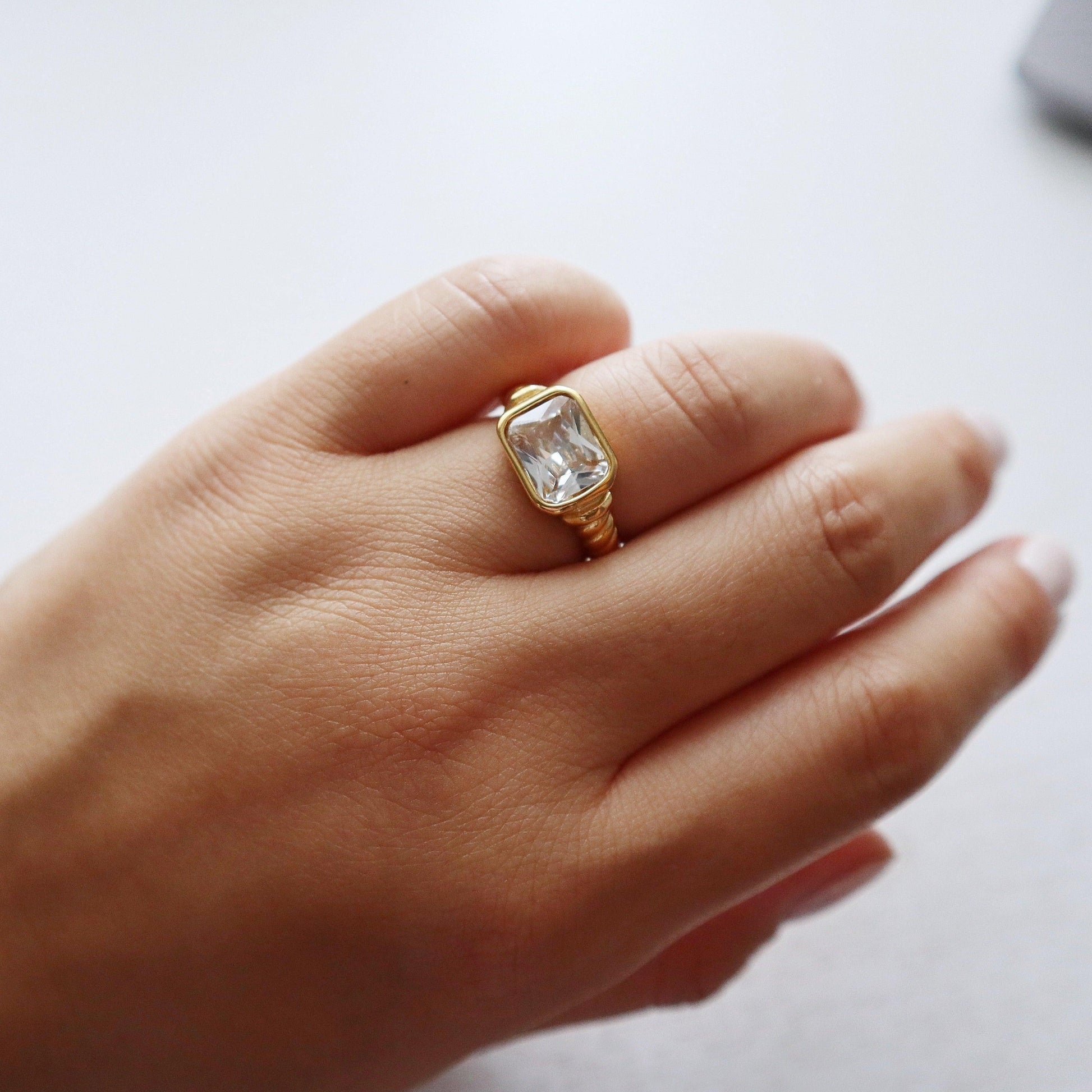 Waverly Ring | Statement Ring - JESSA JEWELRY | GOLD JEWELRY; dainty, affordable gold everyday jewelry. Tarnish free, water-resistant, hypoallergenic. Jewelry for everyday wear