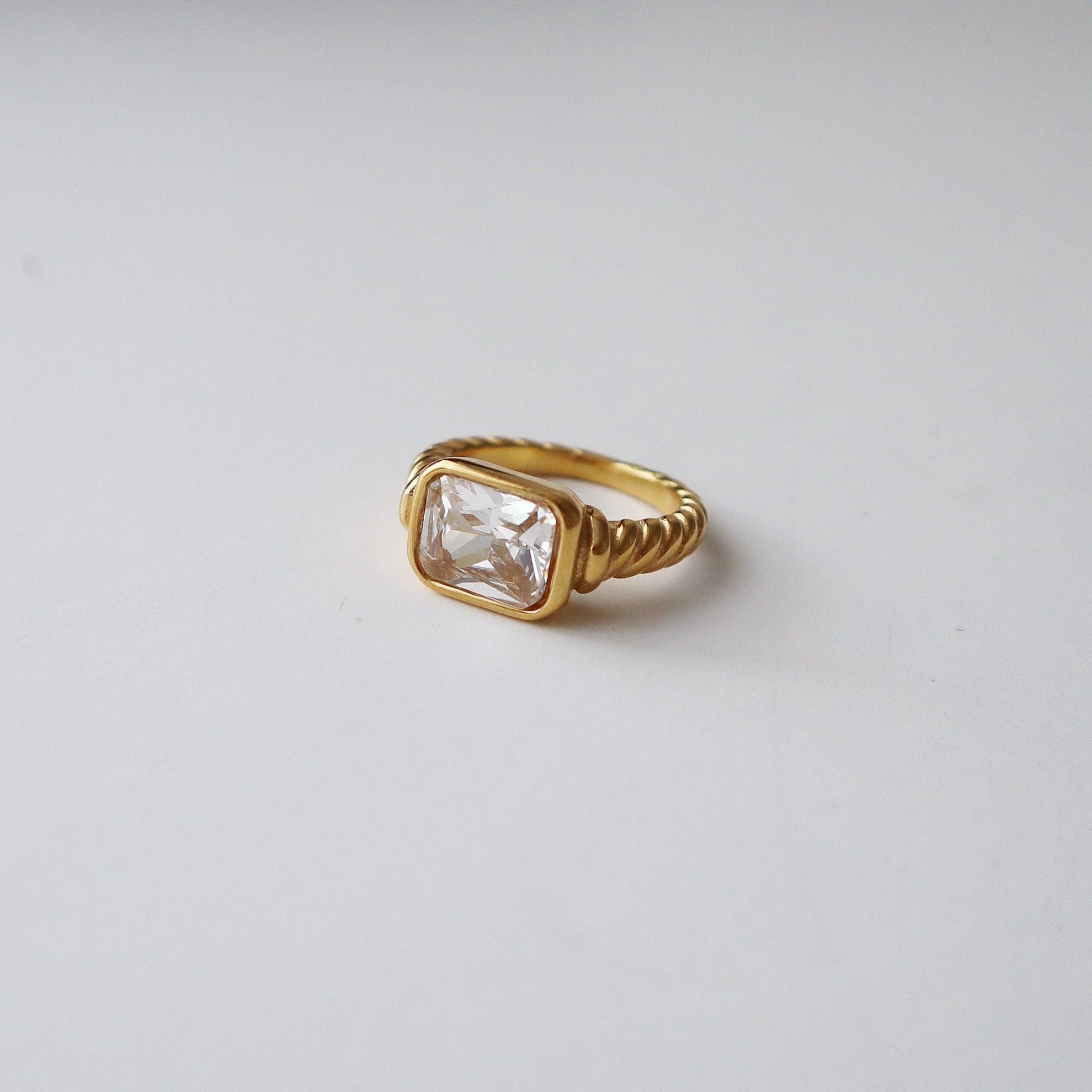 Waverly Ring | Statement Ring - JESSA JEWELRY | GOLD JEWELRY; dainty, affordable gold everyday jewelry. Tarnish free, water-resistant, hypoallergenic. Jewelry for everyday wear