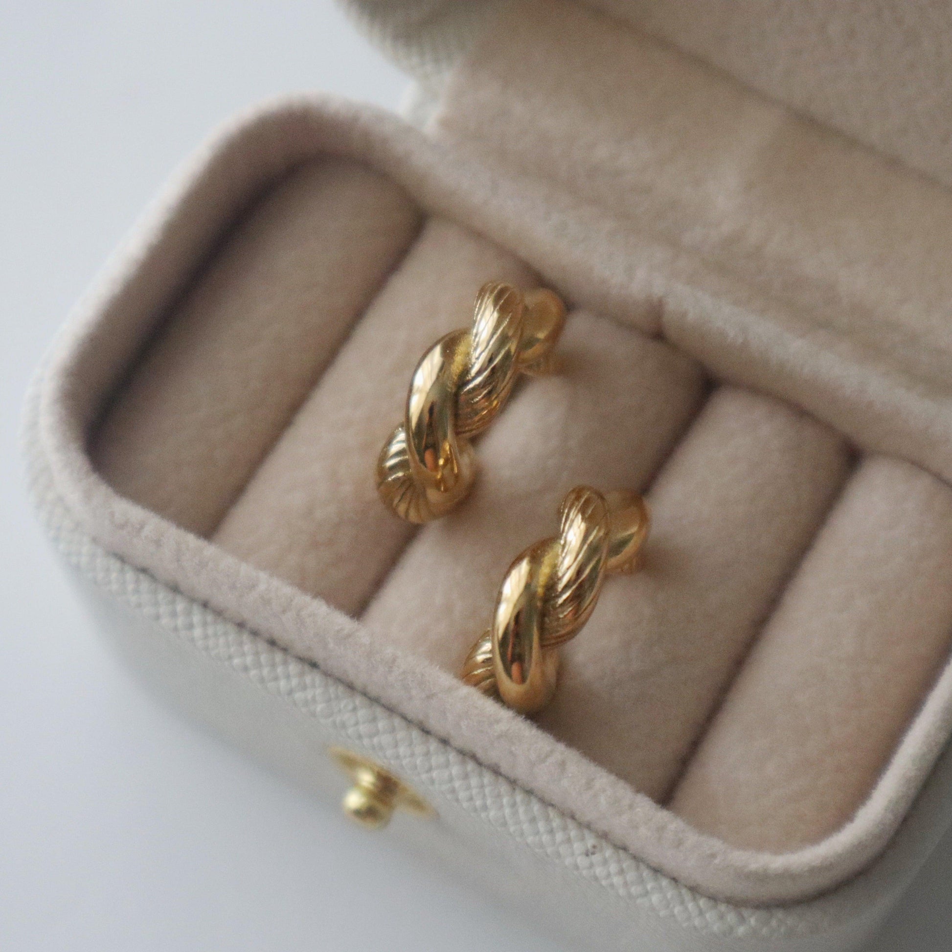 Twisted Rope Hoops - JESSA JEWELRY | GOLD JEWELRY; dainty, affordable gold everyday jewelry. Tarnish free, water-resistant, hypoallergenic. Jewelry for everyday wear