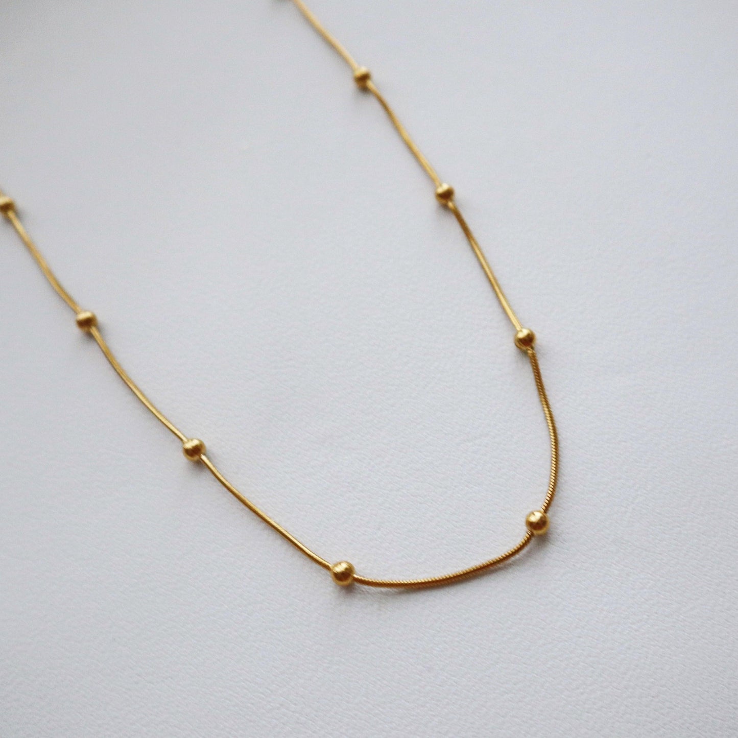 Satellite Choker Necklace - JESSA JEWELRY | GOLD JEWELRY; dainty, affordable gold everyday jewelry. Tarnish free, water-resistant, hypoallergenic. Jewelry for everyday wear