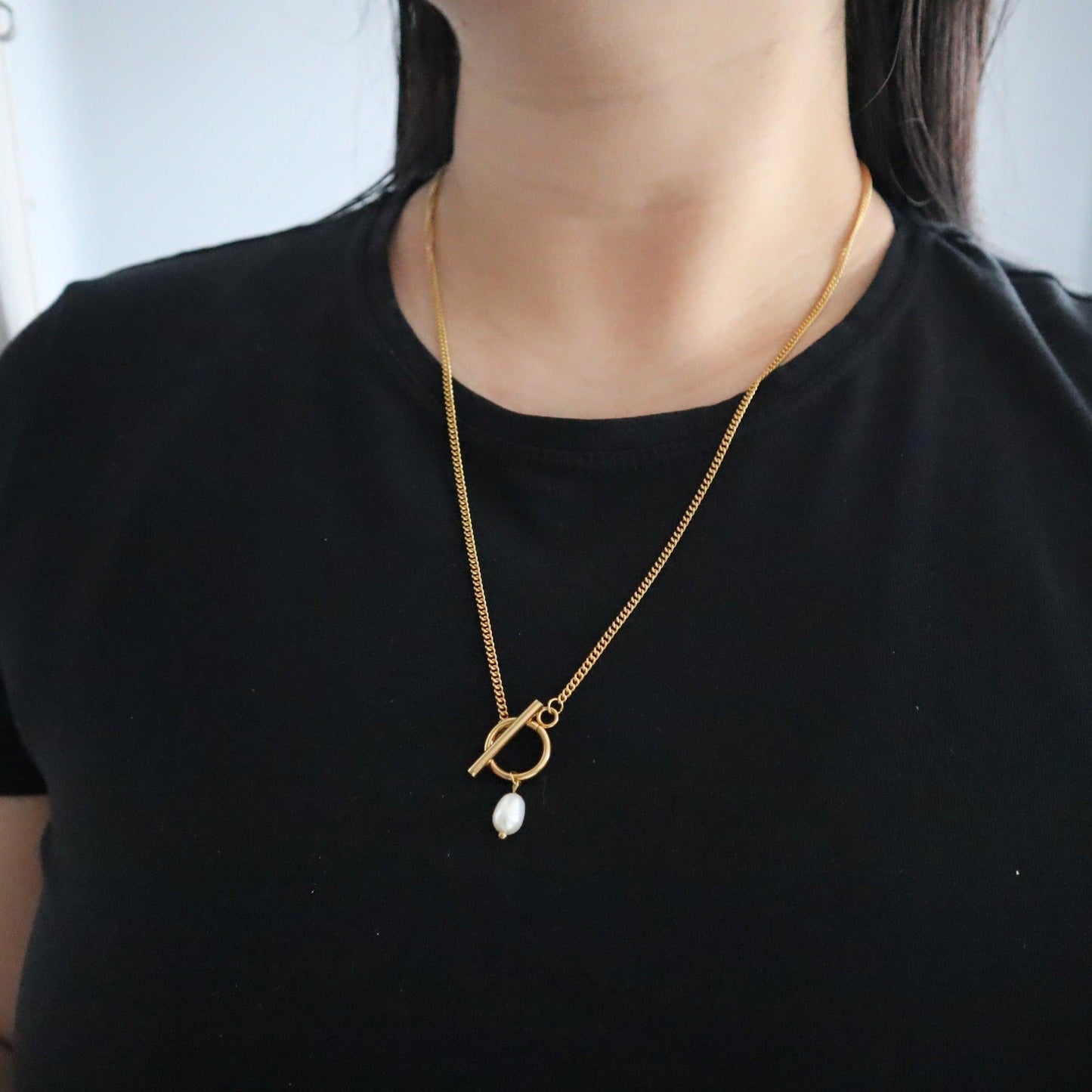 Pearl Toggle Necklace - JESSA JEWELRY | GOLD JEWELRY; dainty, affordable gold everyday jewelry. Tarnish free, water-resistant, hypoallergenic. Jewelry for everyday wear