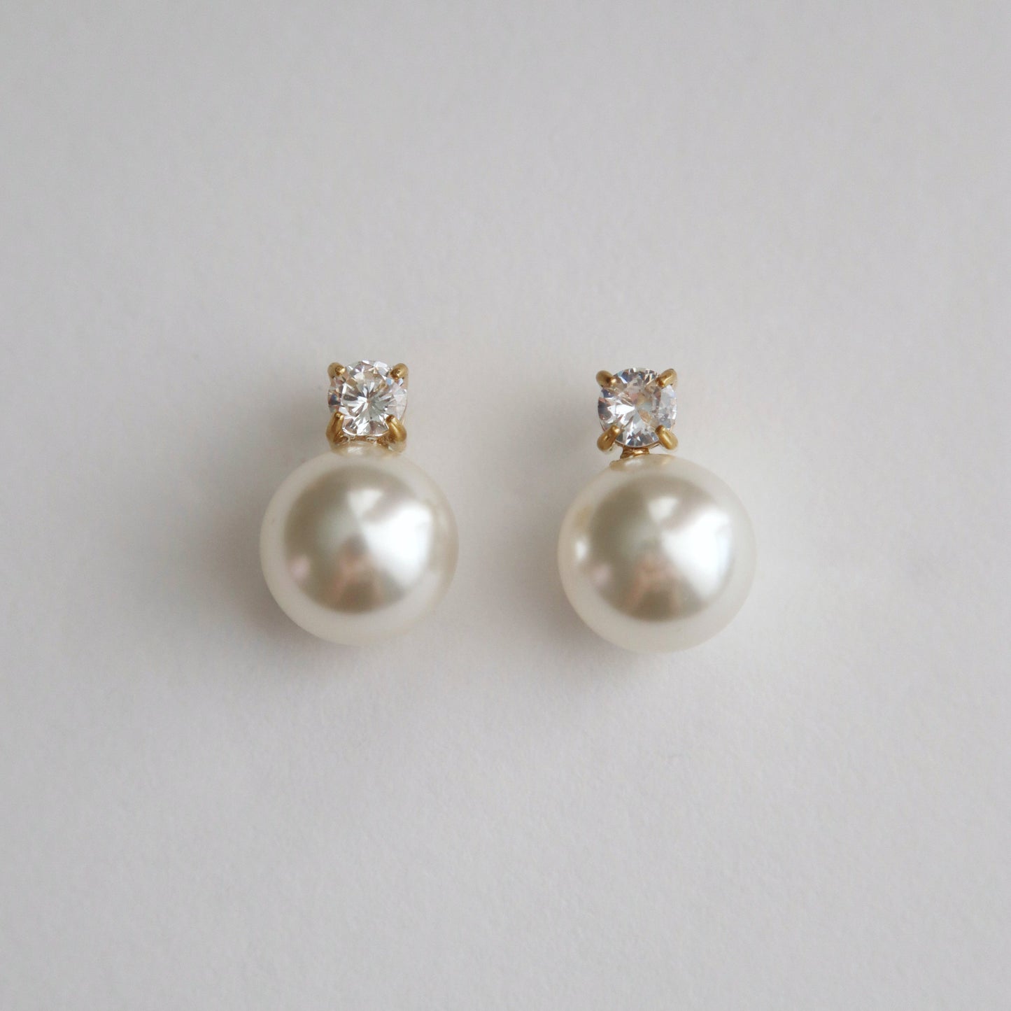 Kelly Pearl Studs