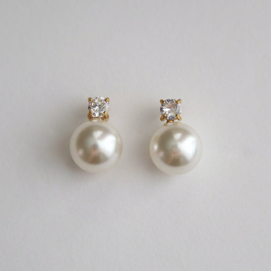 Kelly Pearl Studs