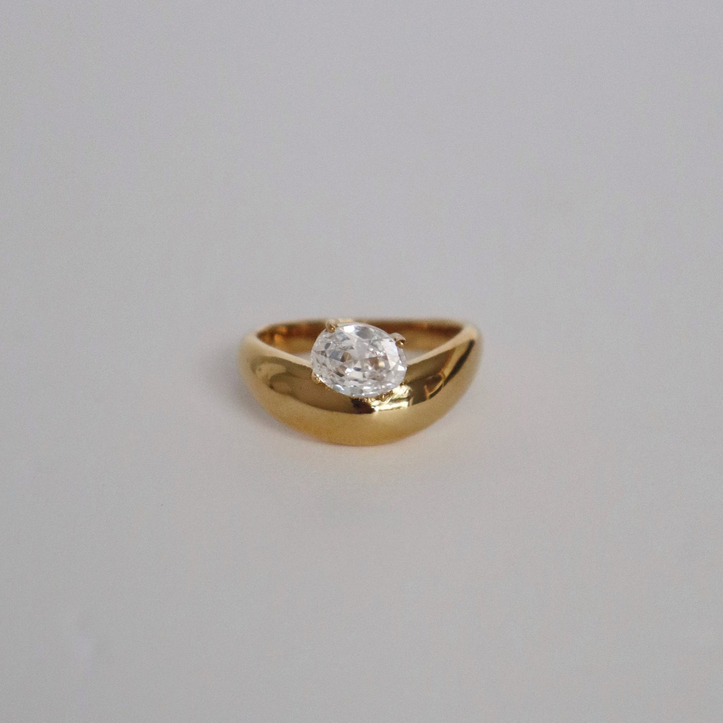 Noelle Curve Ring
