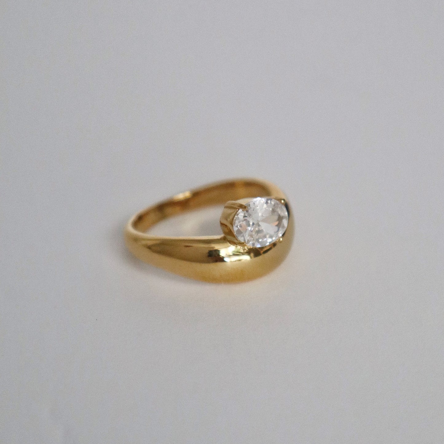 Noelle Curve Ring