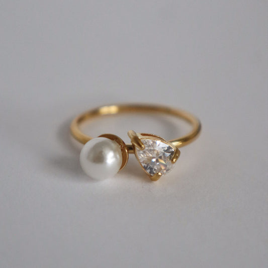 Pearl and Teardrop Duo Ring
