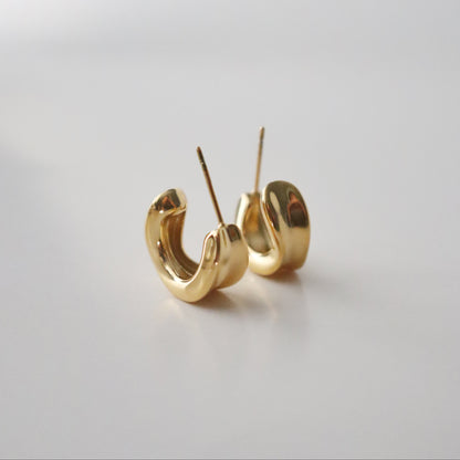 Sylvie Hoops | Everyday Hoop Earrings