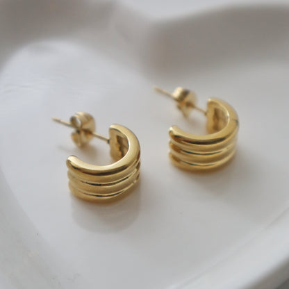 Connie Hoops | Lightweight Everyday Gold Hoops