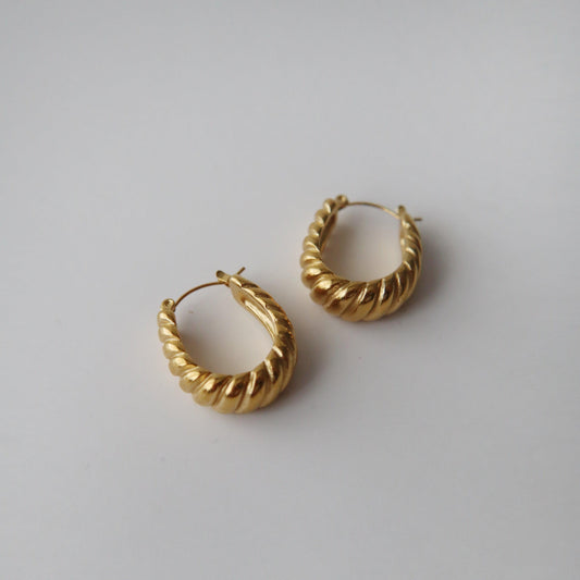 Maxine Hoops | Chunky Gold Hoops - JESSA JEWELRY | GOLD JEWELRY; dainty, affordable gold everyday jewelry. Tarnish free, water-resistant, hypoallergenic. Jewelry for everyday wear