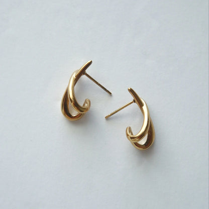 Minimalist Crossover Earrings | Everyday Gold Earrings