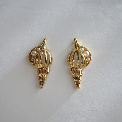 Pearl Conch Shell Earrings