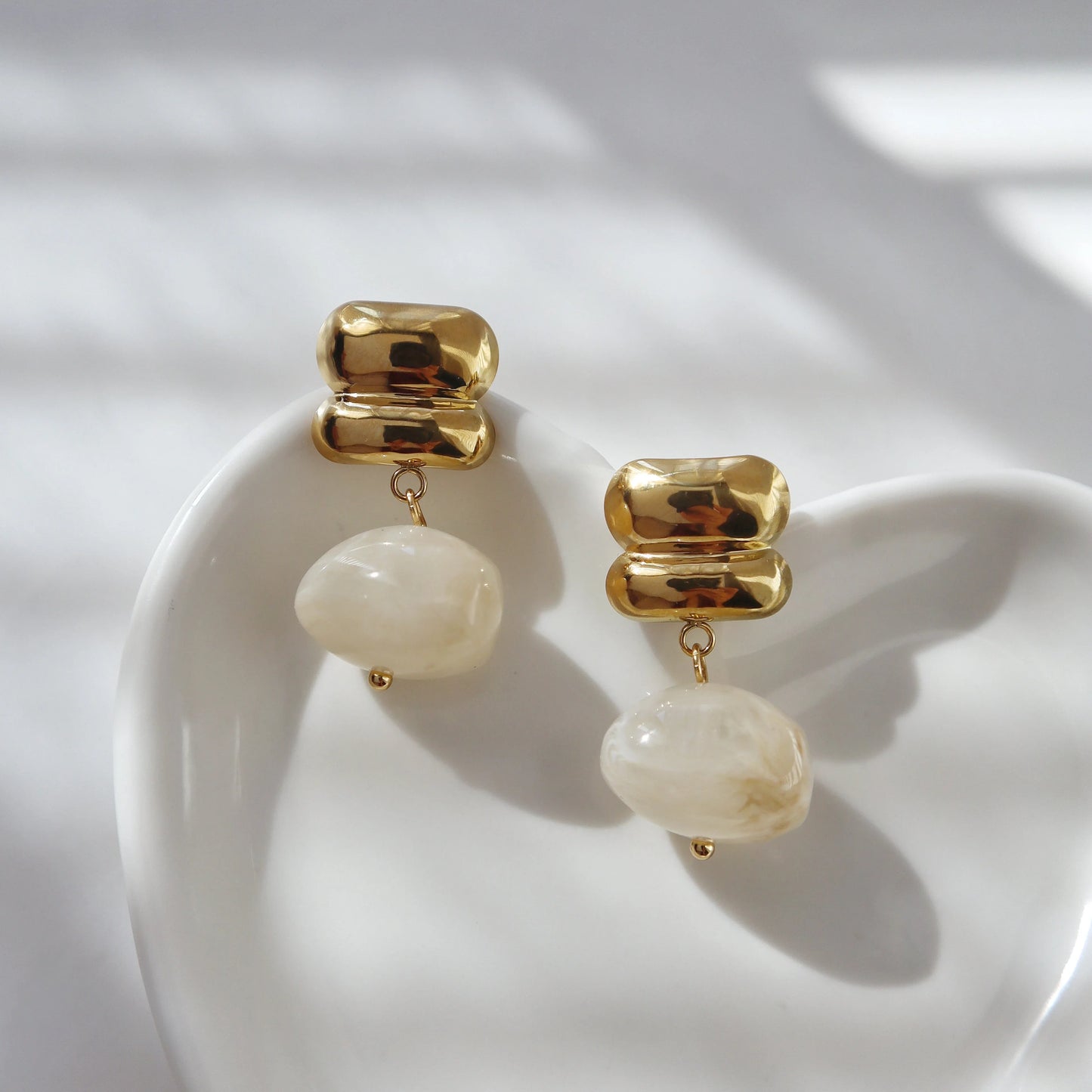 Elle Drop Earrings