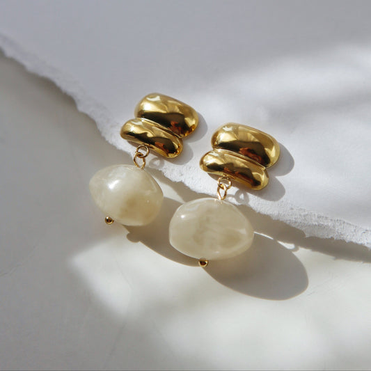 Elle Drop Earrings