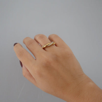 Carmen Twist Ring - JESSA JEWELRY | GOLD JEWELRY; dainty, affordable gold everyday jewelry. Tarnish free, water-resistant, hypoallergenic. Jewelry for everyday wear