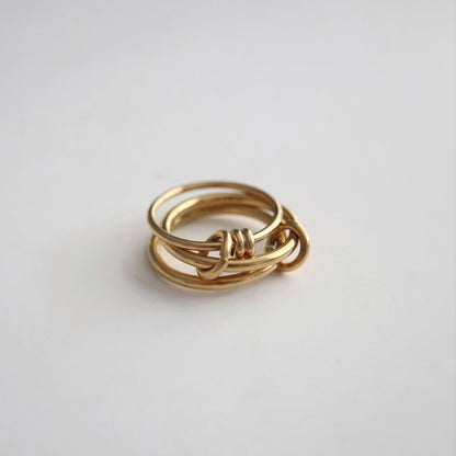 Avery Stacked Ring | Interlocking Ring