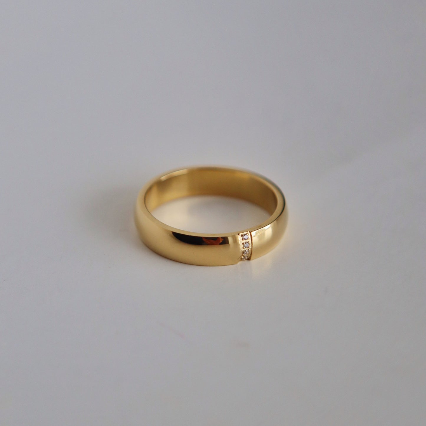 Lara Ring | Dainty Everyday Ring