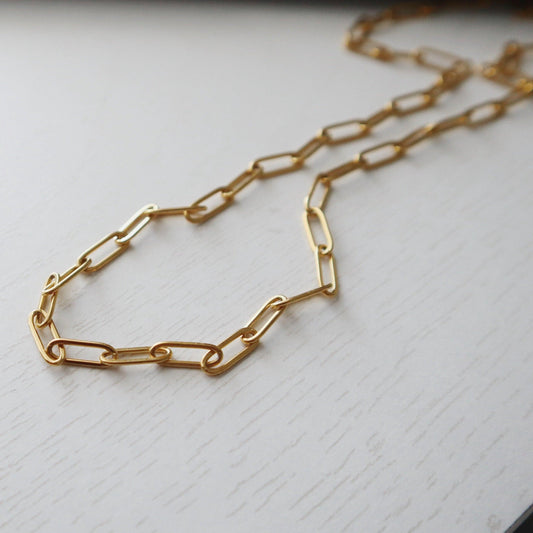 Paperclip Chain - JESSA JEWELRY | GOLD JEWELRY; dainty, affordable gold everyday jewelry. Tarnish free, water-resistant, hypoallergenic. Jewelry for everyday wear
