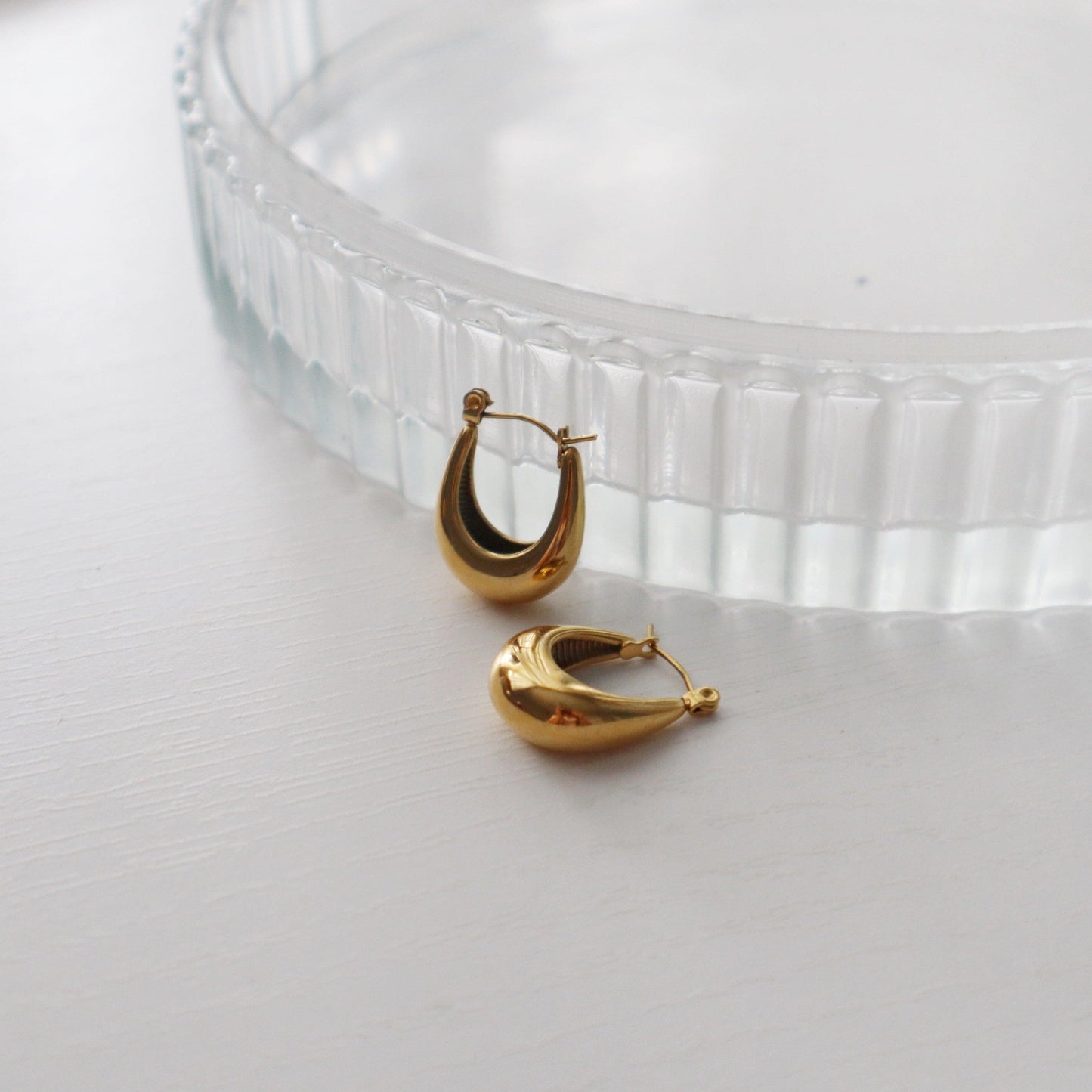 Sydney Hoops | Chunky Hoops - JESSA JEWELRY | GOLD JEWELRY; dainty, affordable gold everyday jewelry. Tarnish free, water-resistant, hypoallergenic. Jewelry for everyday wear