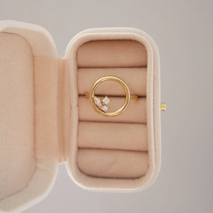 Cleo Circle Ring