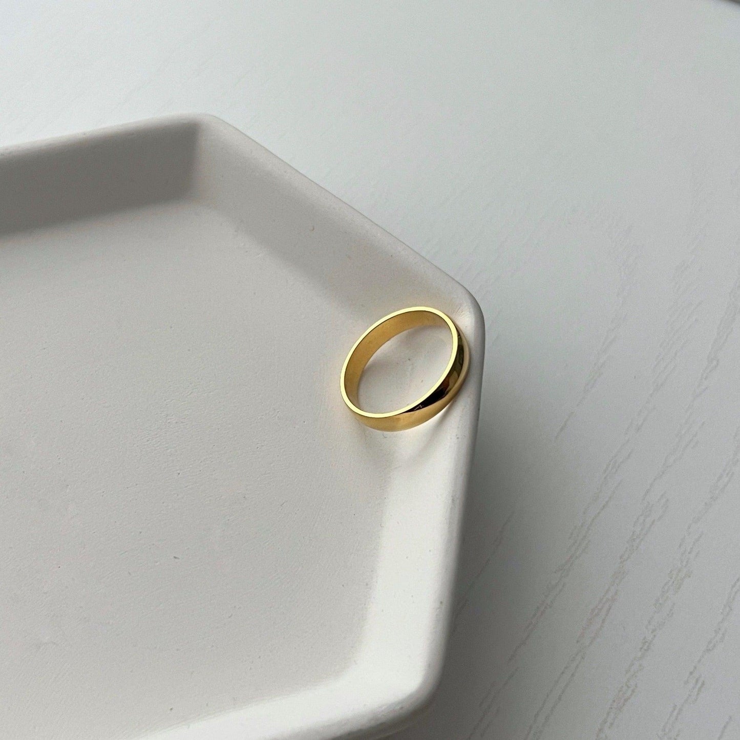 Classic Gold Band | Dainty Stacking Ring - JESSA JEWELRY | GOLD JEWELRY; dainty, affordable gold everyday jewelry. Tarnish free, water-resistant, hypoallergenic. Jewelry for everyday wear